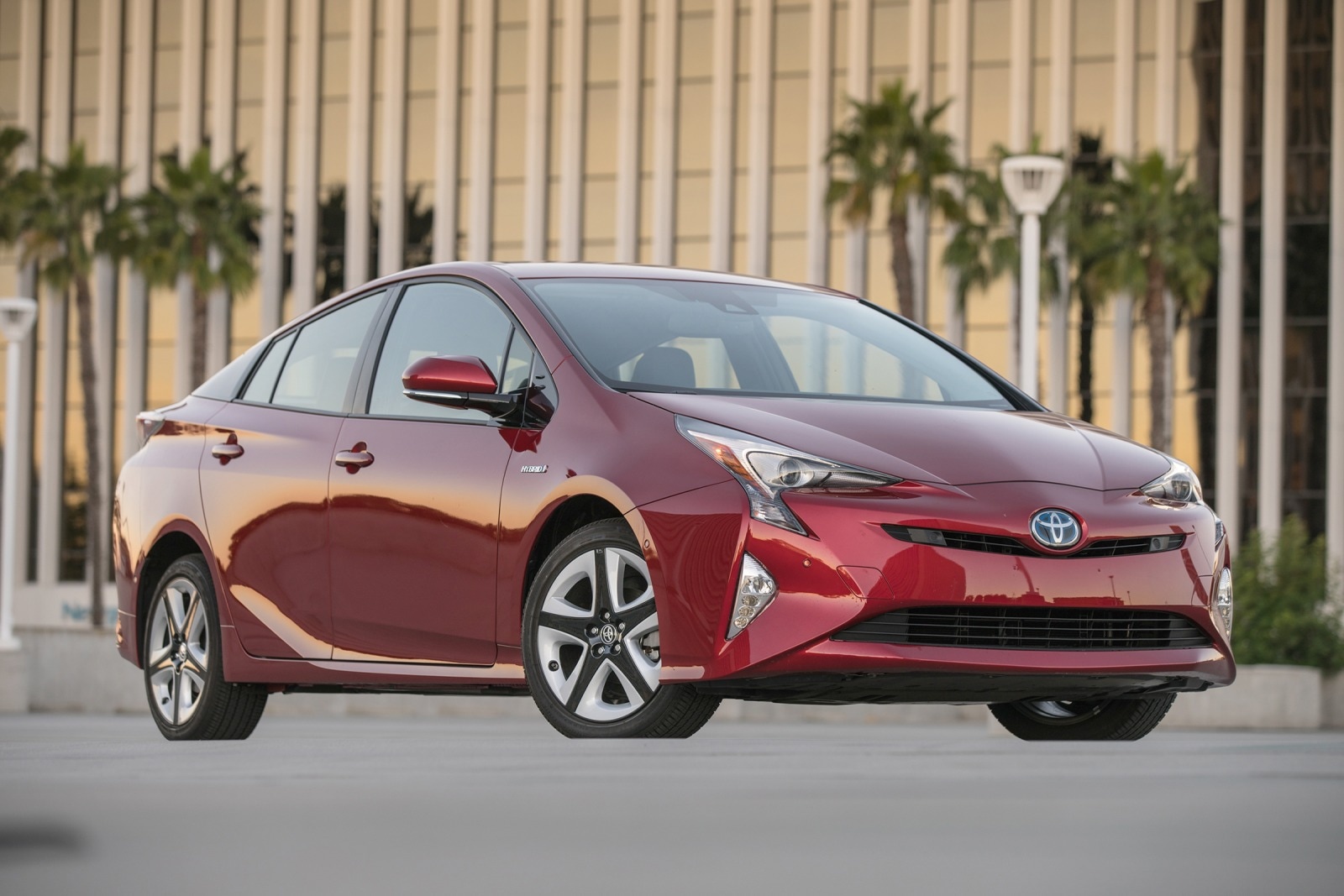2018 Toyota Prius Review & Ratings | Edmunds
