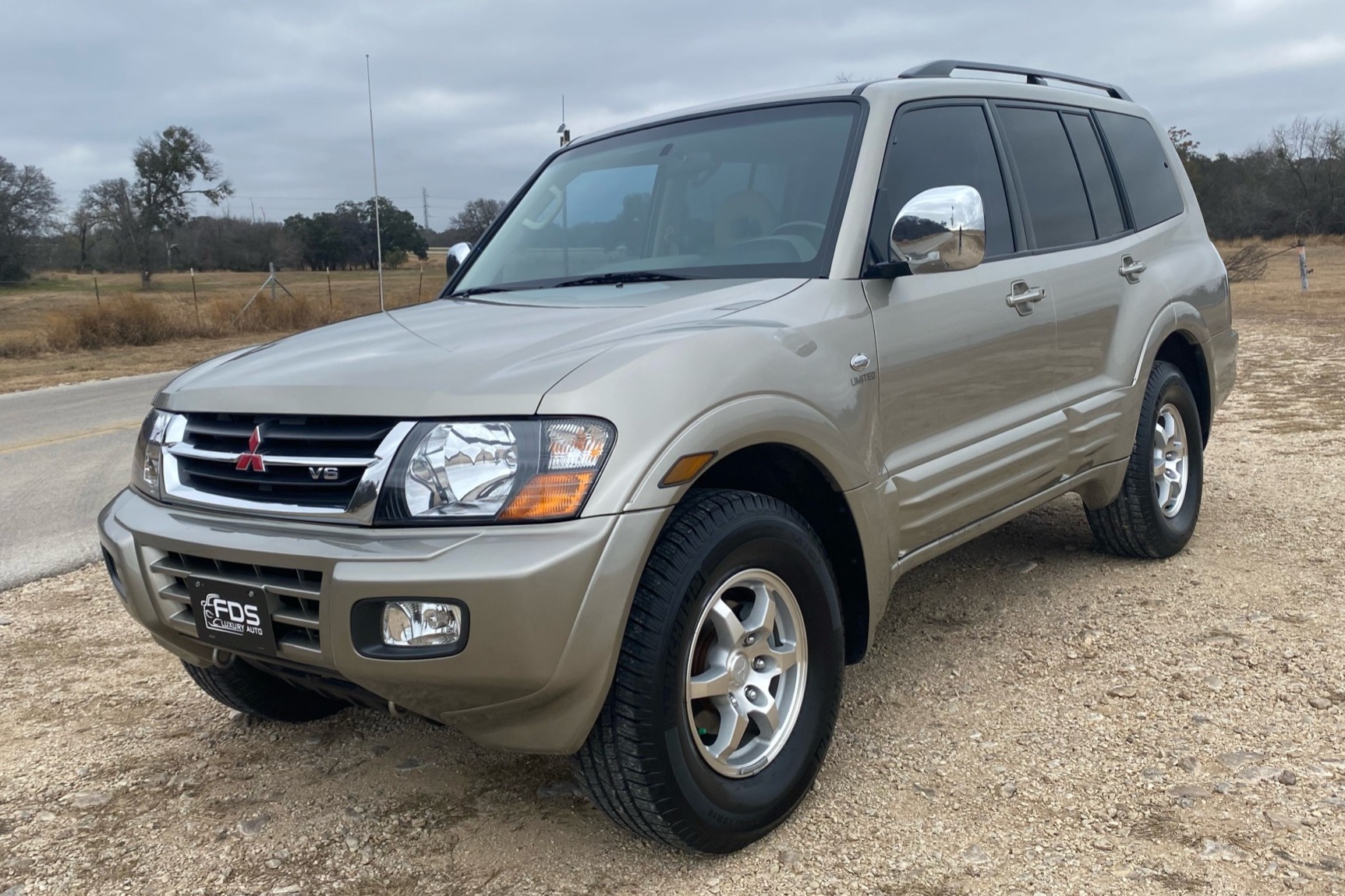 No Reserve: 43k-Mile 2001 Mitsubishi Montero Limited for sale on BaT  Auctions - sold for $19,000 on February 14, 2022 (Lot #65,779) | Bring a  Trailer