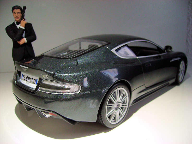 REVIEW: Auto World Aston Martin DBS (Quantum of Solace) • DiecastSociety.com