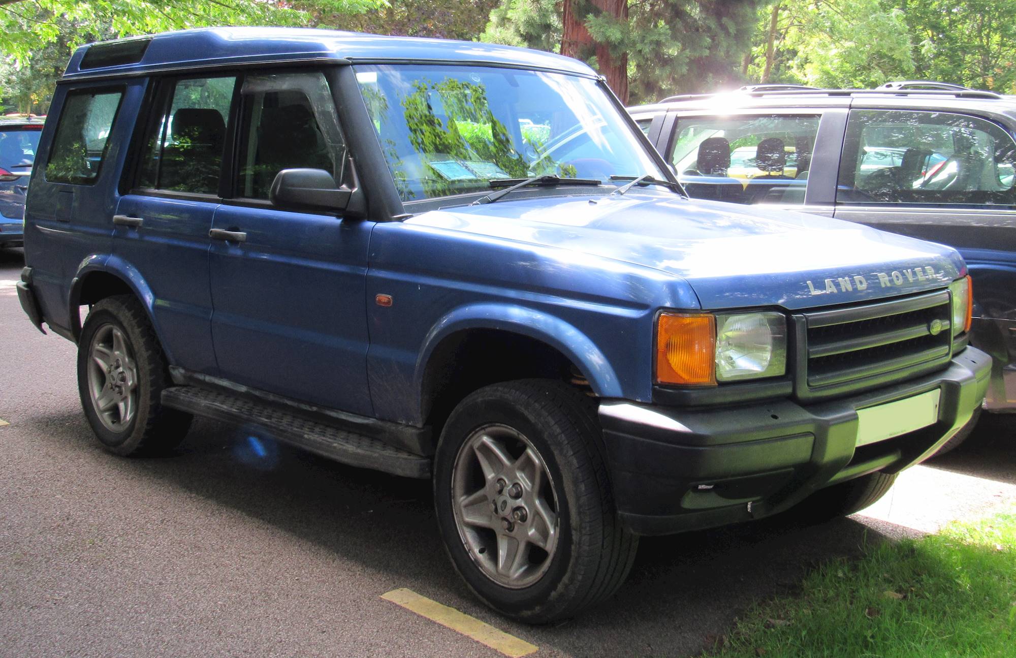 2001 Land Rover Discovery Series II LE 4dr All-wheel Drive 4-spd auto w/OD