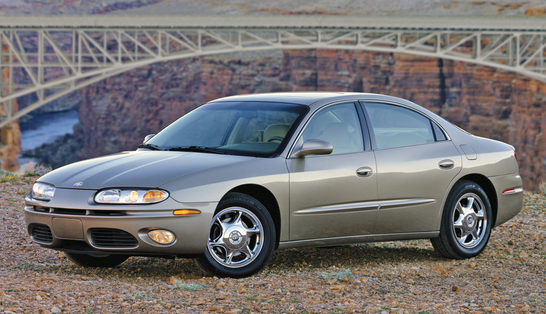 Cheap Wheels: 2001 Oldsmobile Aurora | The Daily Drive | Consumer Guide®  The Daily Drive | Consumer Guide®
