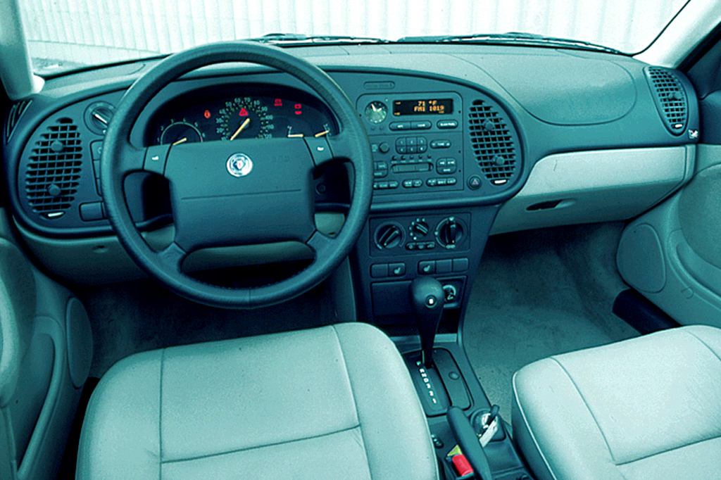 1994-98 Saab 900 | Consumer Guide Auto