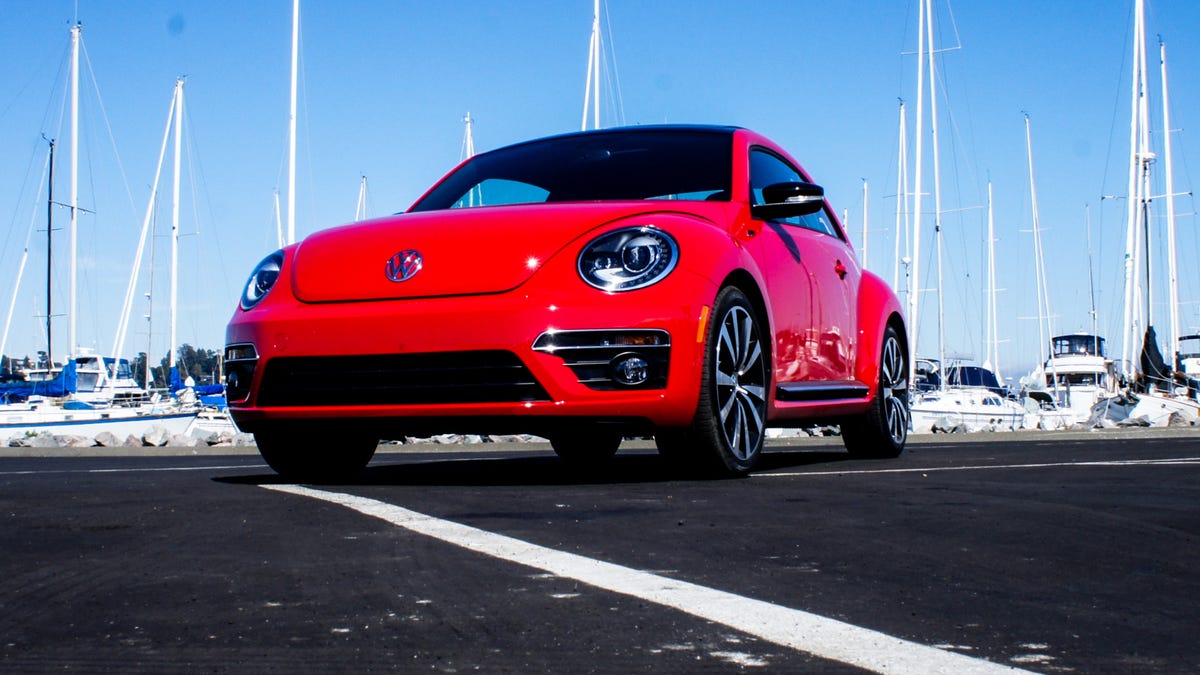 2014 Volkswagen Beetle review: VW revs up Beetle with R-Line trim, but it's  no GTI - CNET