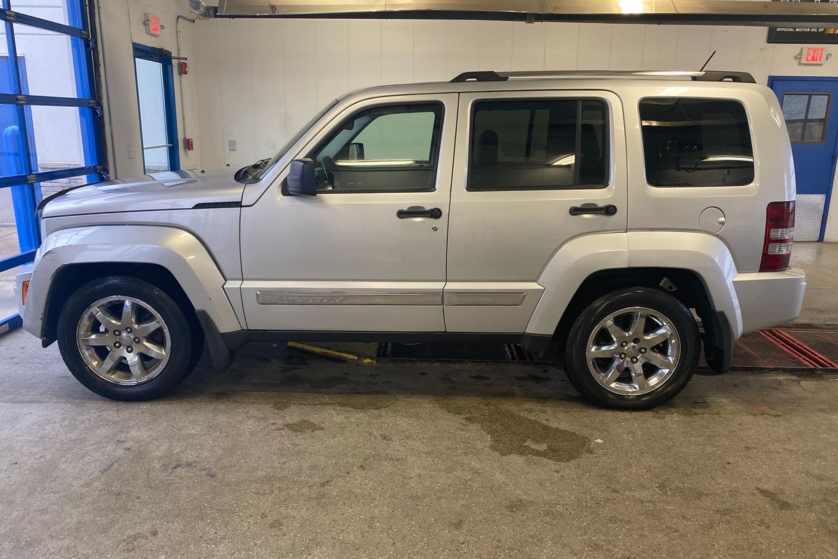 2009 Jeep Liberty Limited Edition Sport Utility 4D for Sale (157,931 miles)  | Swap Motors