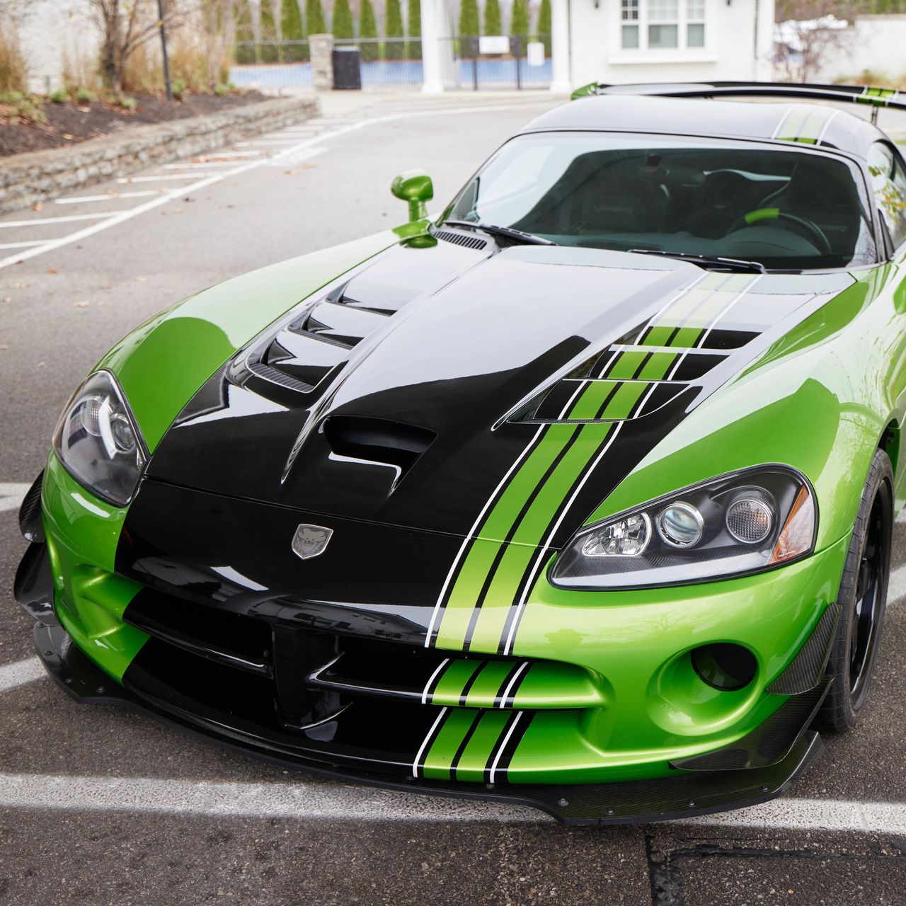 His Dodge Viper Is an Apex Predator on the Road - WSJ