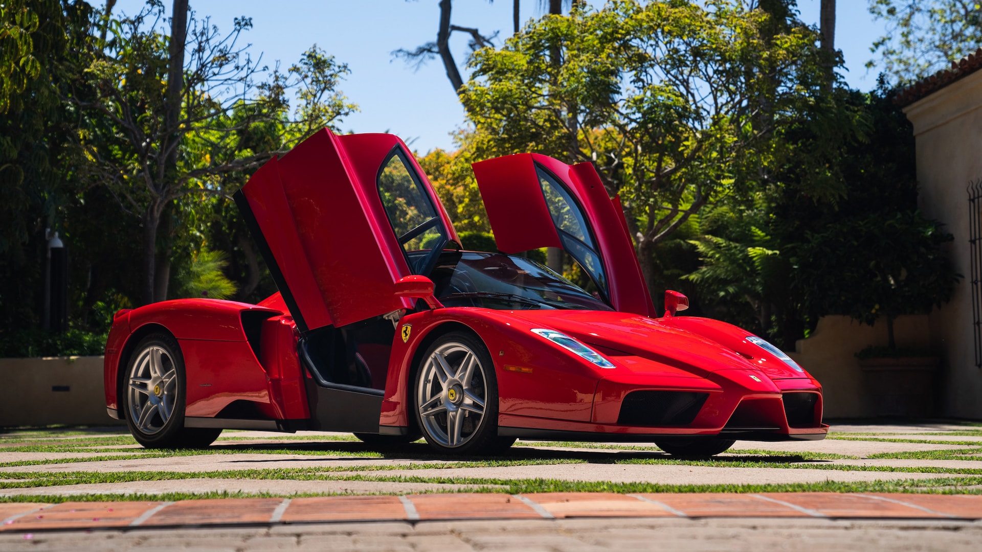 Ferrari Enzo Sets New $2.64 Million Online Auction Record at RM Sotheby's