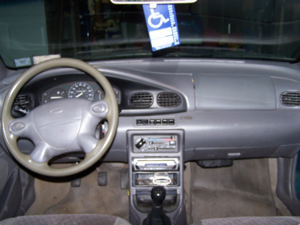 1997 FORD ASPIRE - Image #2