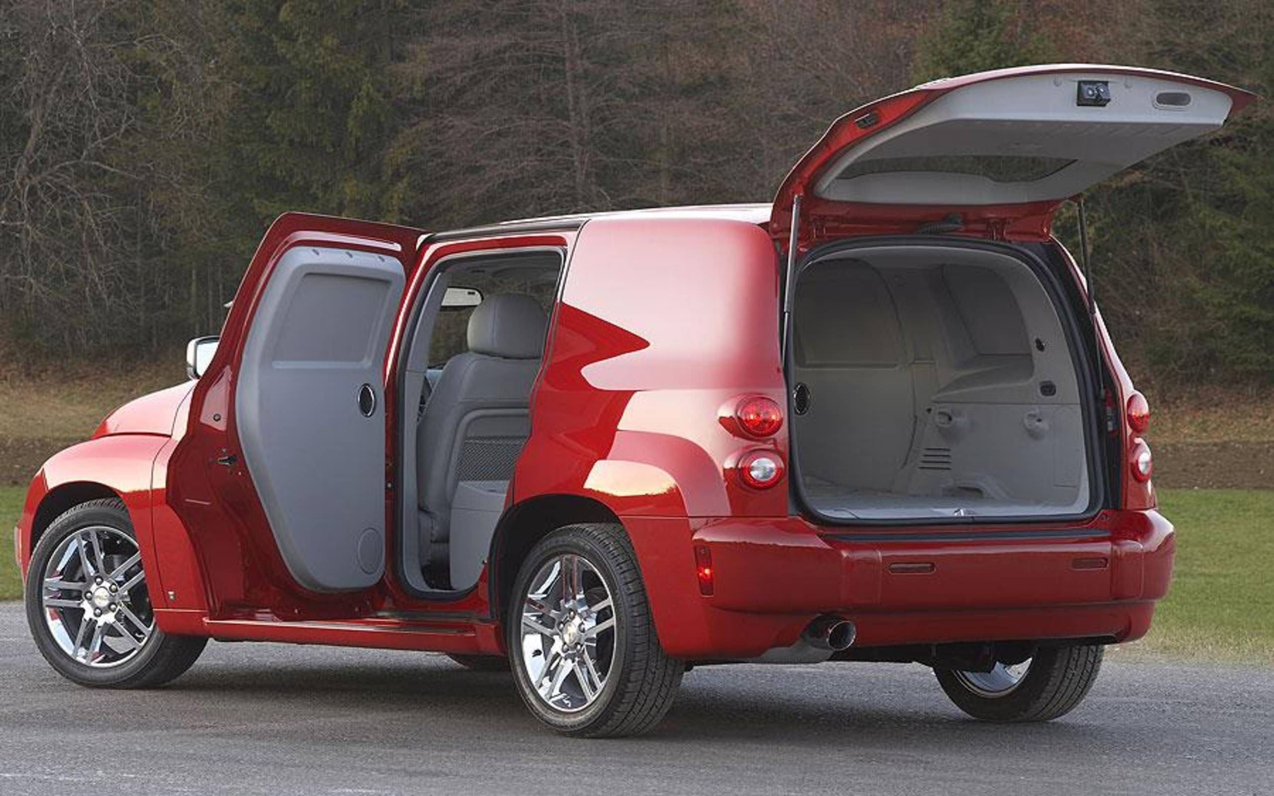 Chevrolet HHR Panel LT is versatile: A short stint review