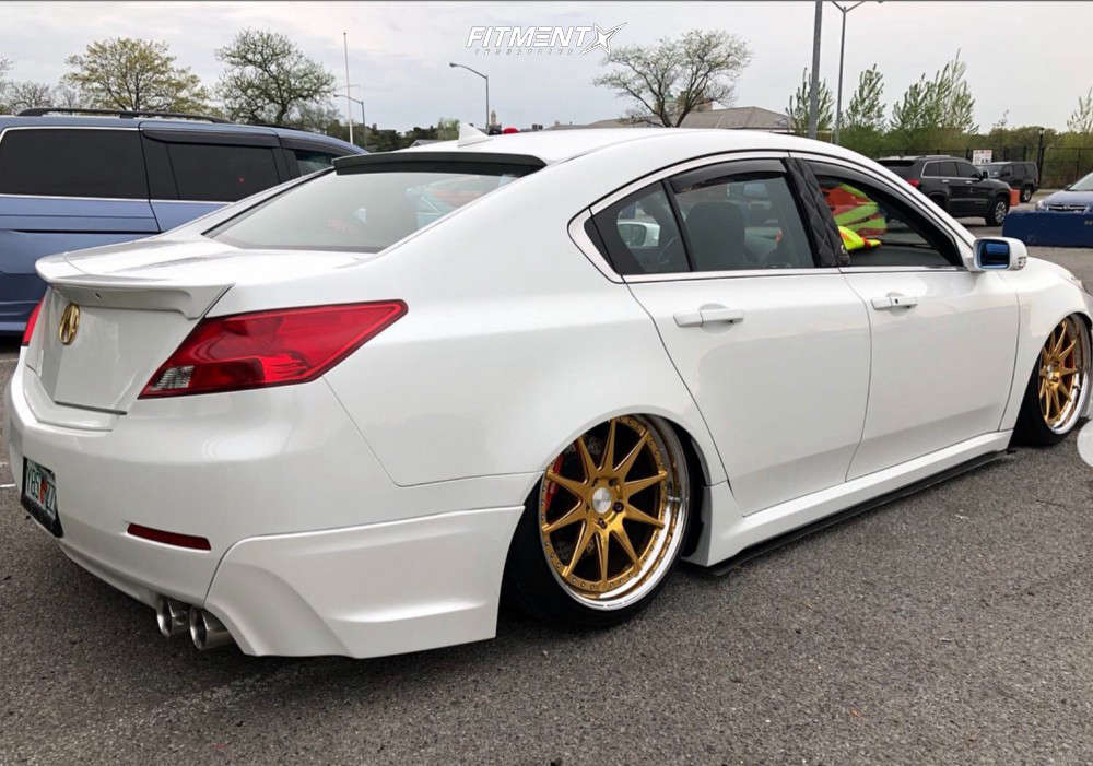 2012 Acura TL SH-AWD with 20x10.5 VIP Modular Vrc13 and Dunlop 245x35 on  Air Suspension | 687741 | Fitment Industries