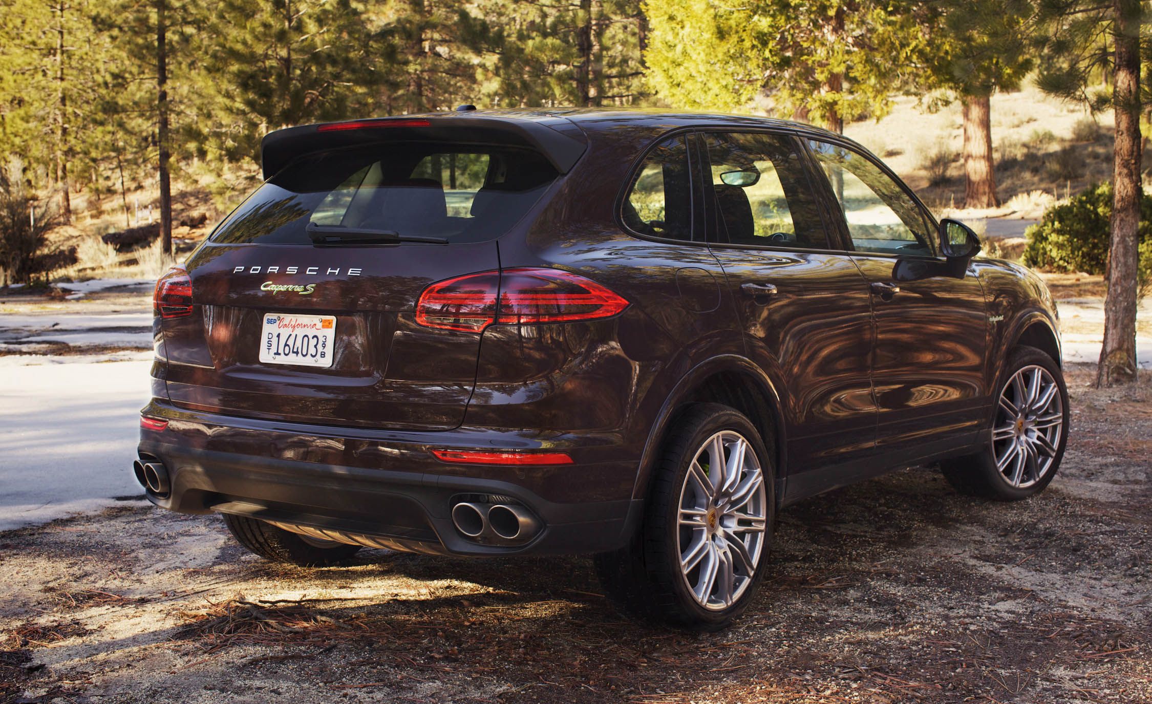 2017 Porsche Cayenne Review, Pricing, and Specs