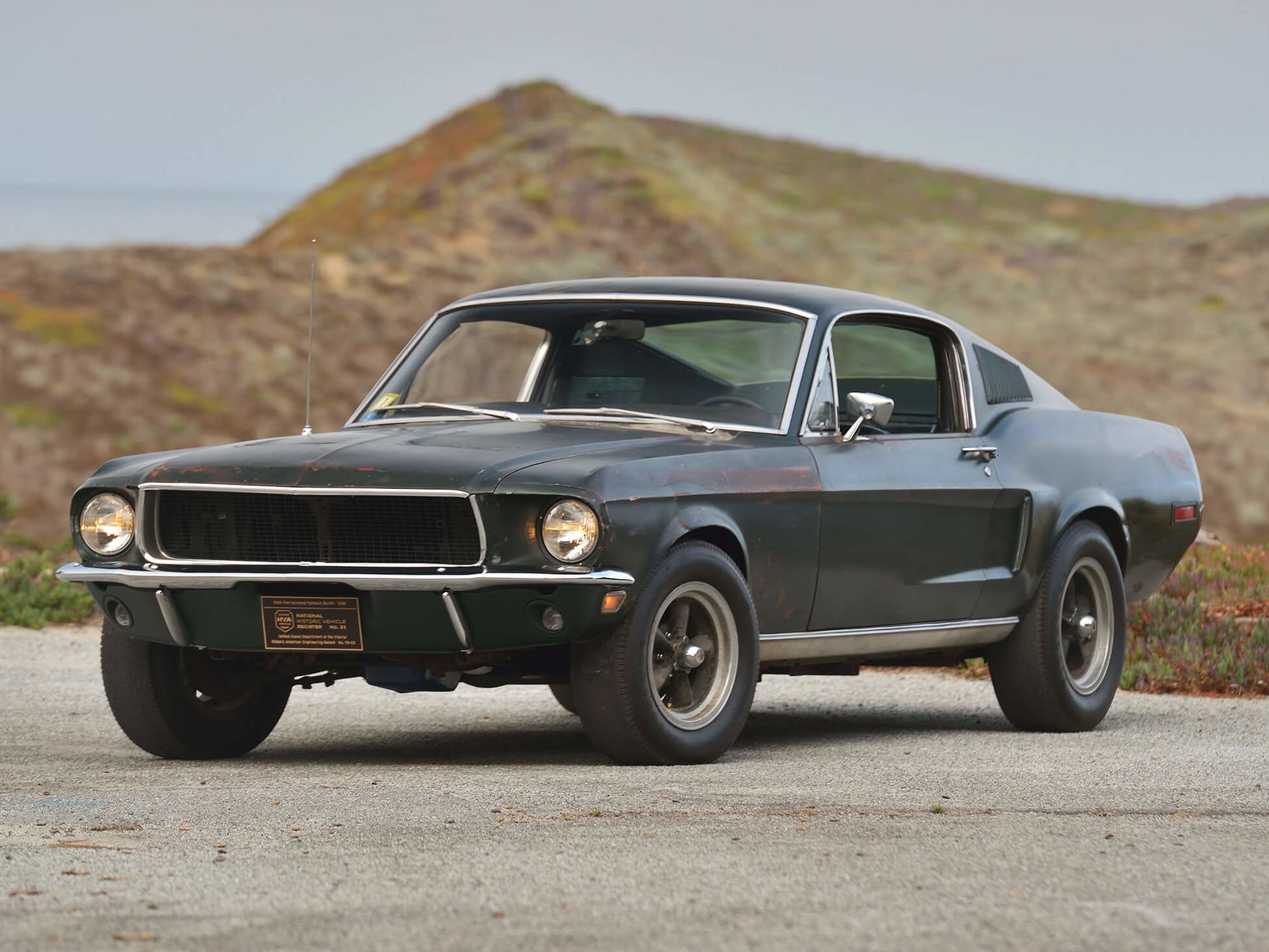Ford Mustang driven in the movie Bullitt sells at auction for record  breaking $3.7 million | CNN Business