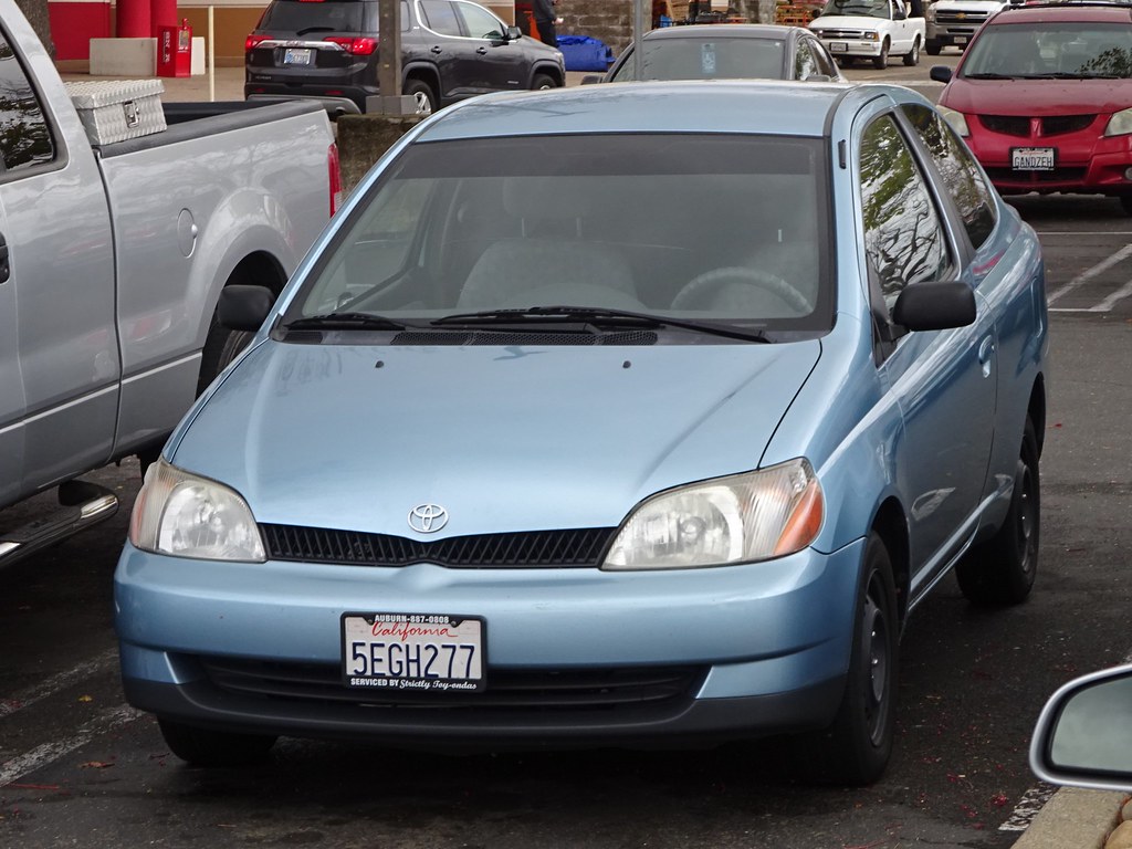 2000 Toyota Echo | The Toyota Echo was available in the USA … | Flickr
