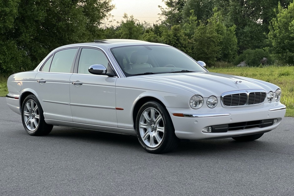 No Reserve: 2004 Jaguar Vanden Plas for sale on BaT Auctions - sold for  $20,500 on April 27, 2022 (Lot #71,754) | Bring a Trailer