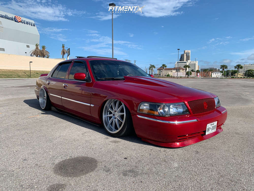 2003 Mercury Grand Marquis GS with 20x9 XXR 527 and Advanta 225x30 on Air  Suspension | 1707856 | Fitment Industries