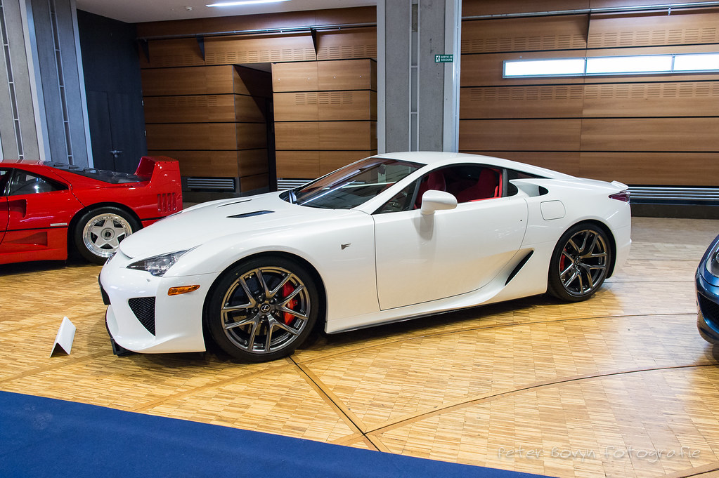 Lexus LFA - 2011 | Chassis n° JTHHX8BH901000118 RM Sotheby's… | Flickr