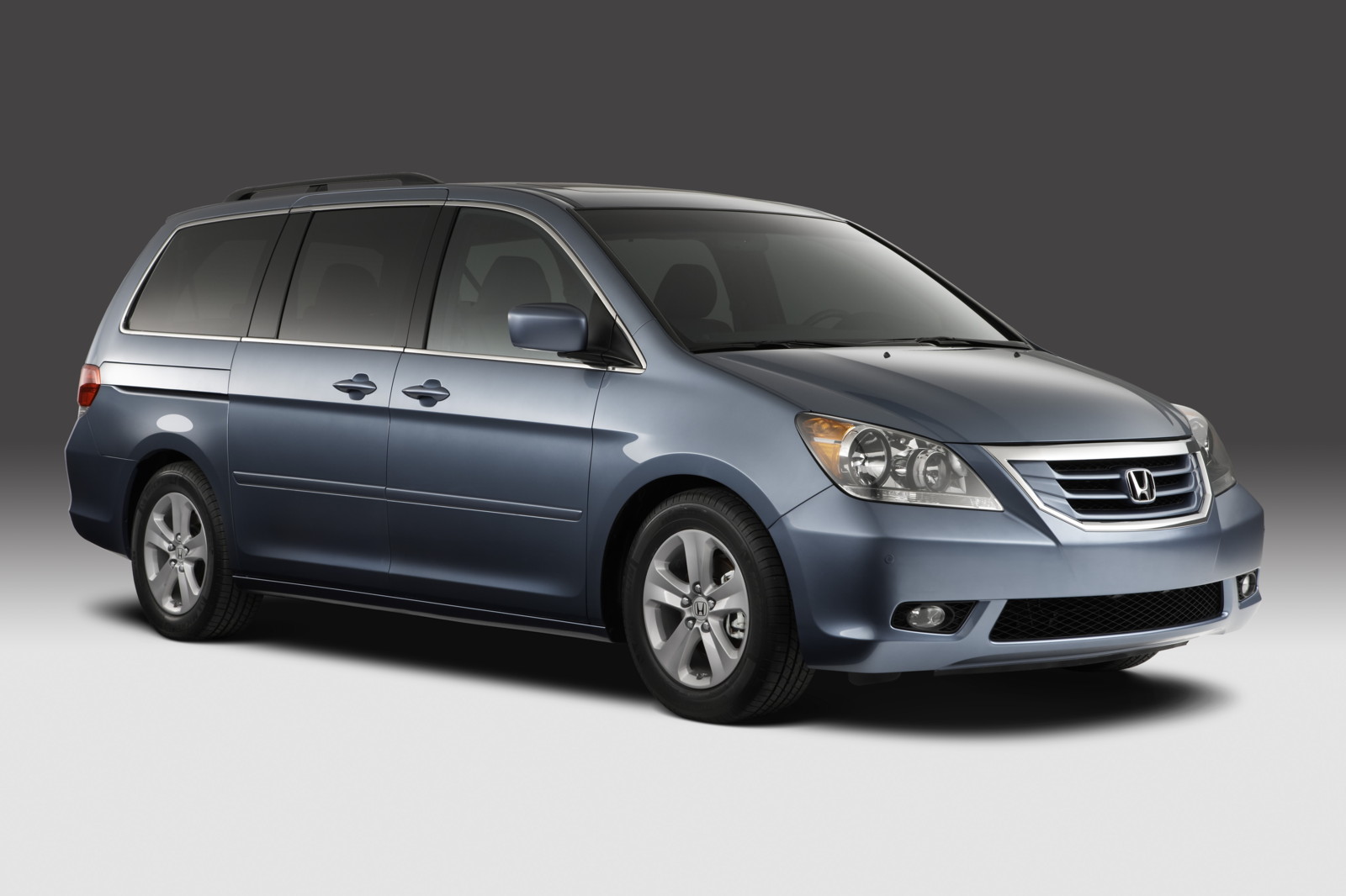 2010 Honda Odyssey Review, Ratings, Specs, Prices, and Photos - The Car  Connection