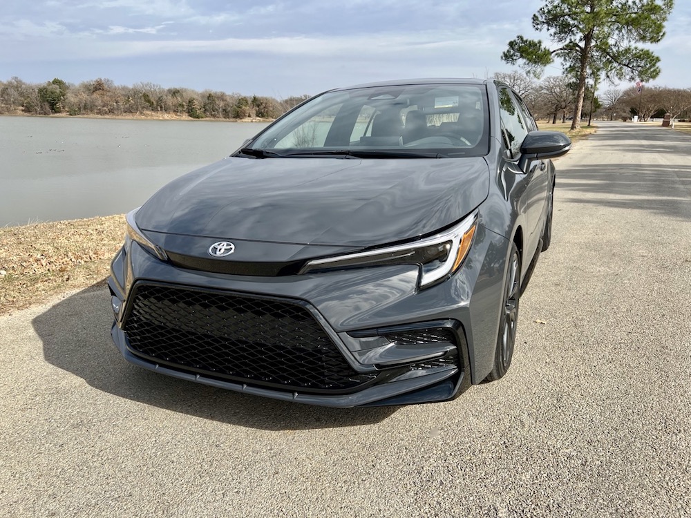 REVIEW: 2023 Toyota Corolla XSE