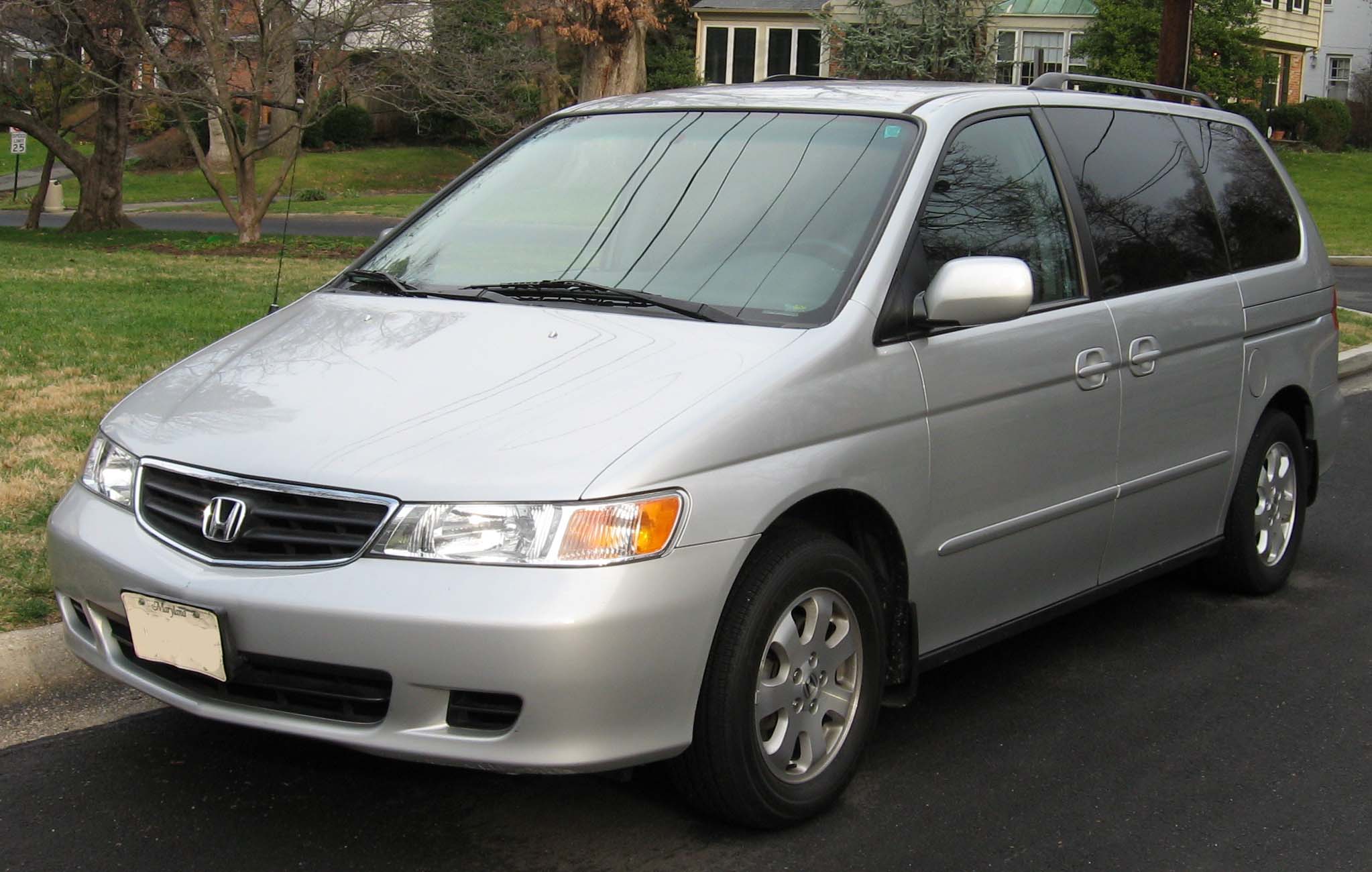 File:2002-2004 Honda Odyssey.jpg - Wikimedia Commons