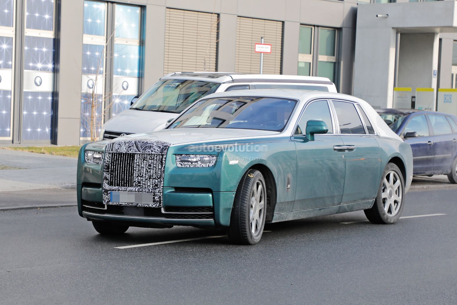 2023 Rolls-Royce Phantom Facelift Will be the Last of Its Kind -  autoevolution