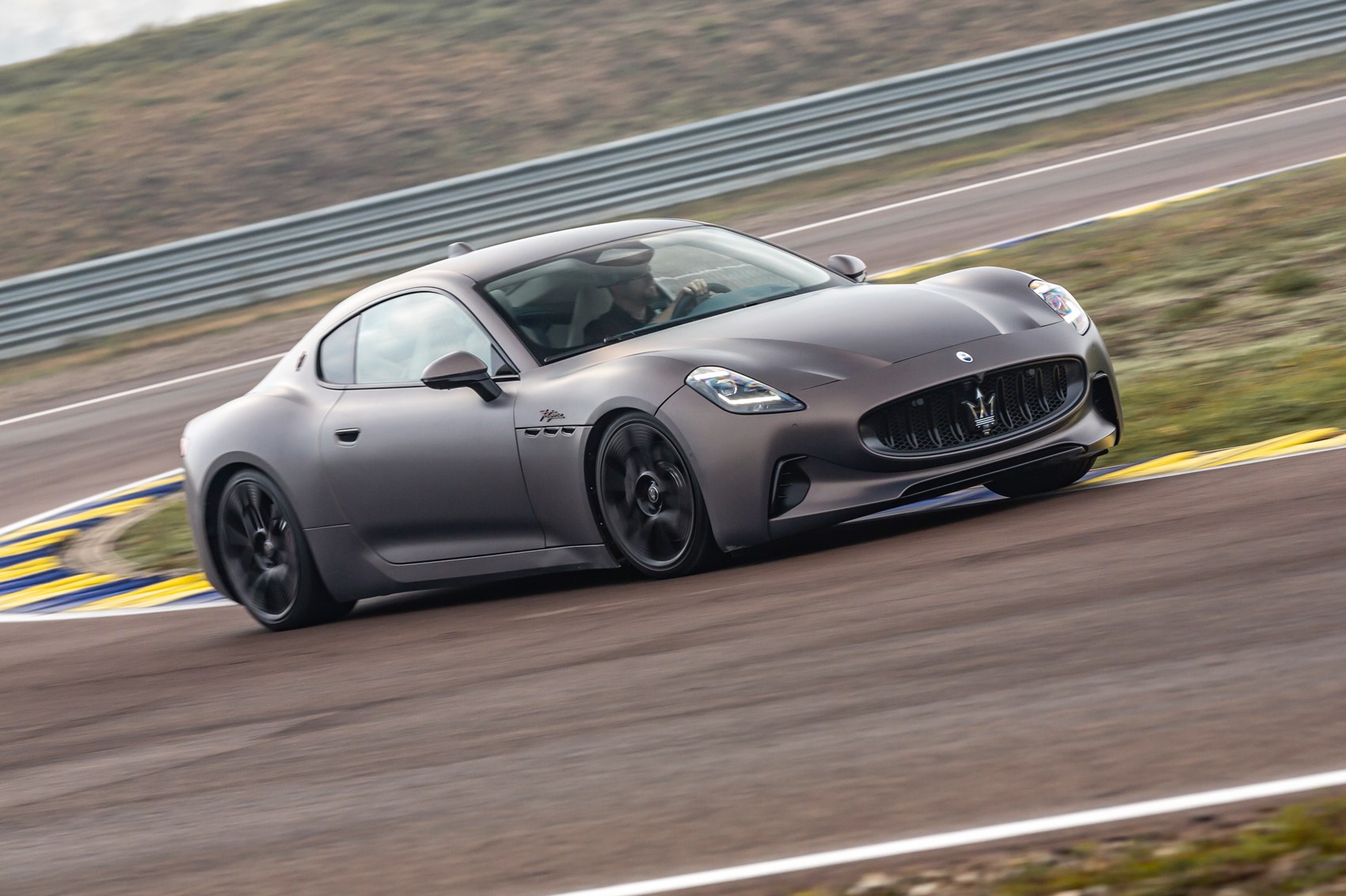 Maserati GranTurismo Folgore (2023) review: the EV that'll convince you |  CAR Magazine