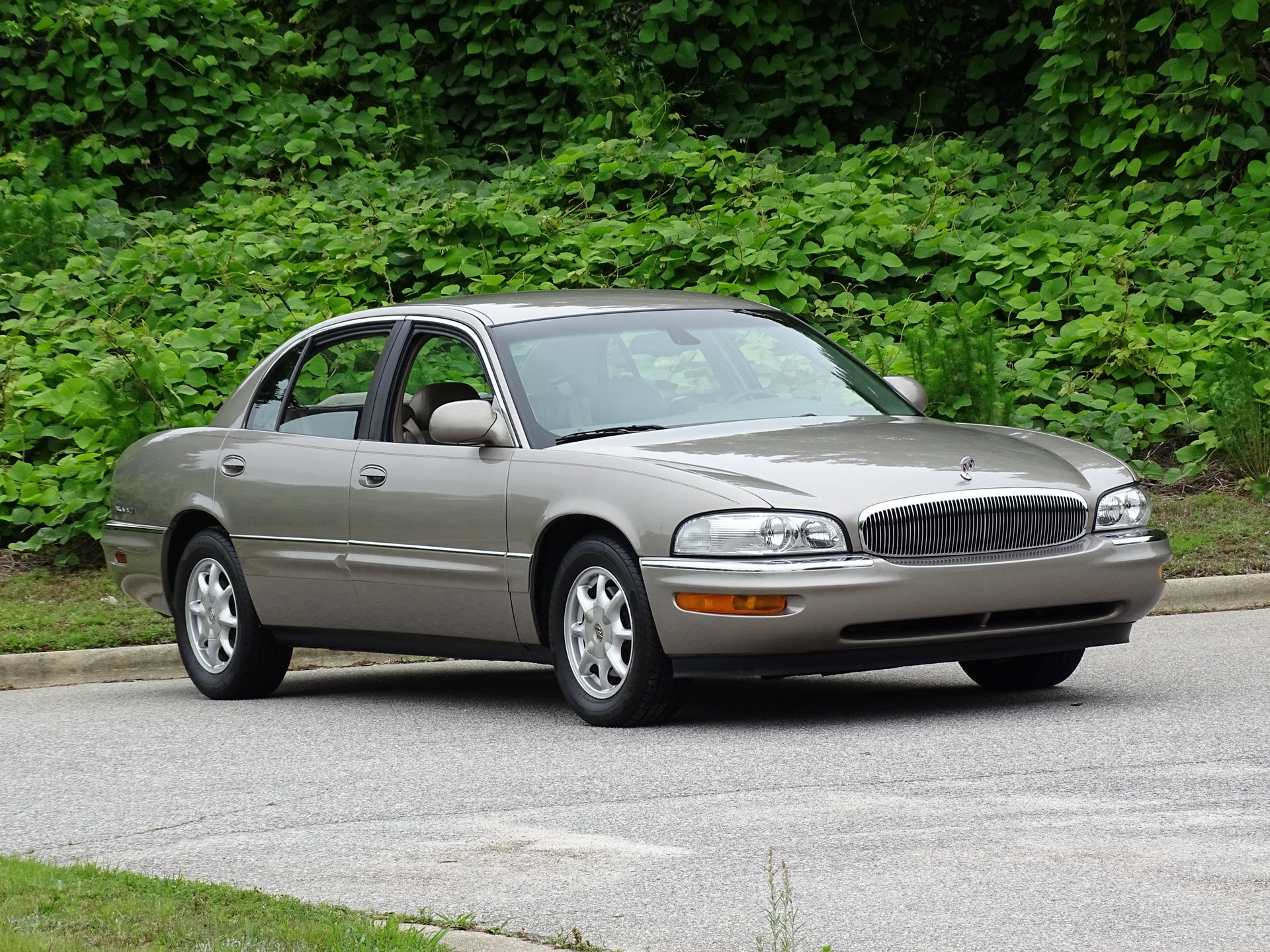 2001 Buick Park Avenue | Raleigh Classic Car Auctions