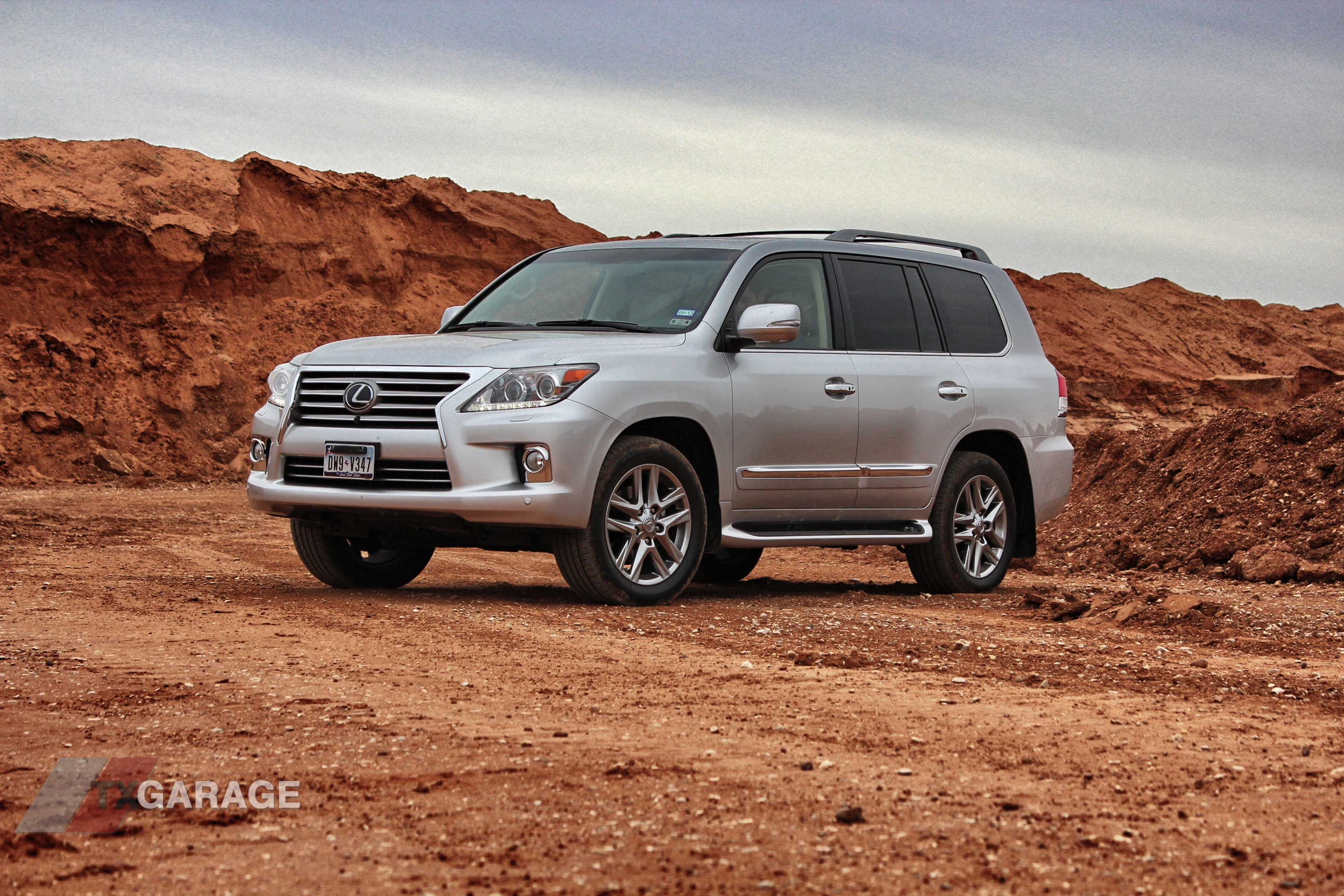 Full Review of the 2013 Lexus LX 570 | txGarage