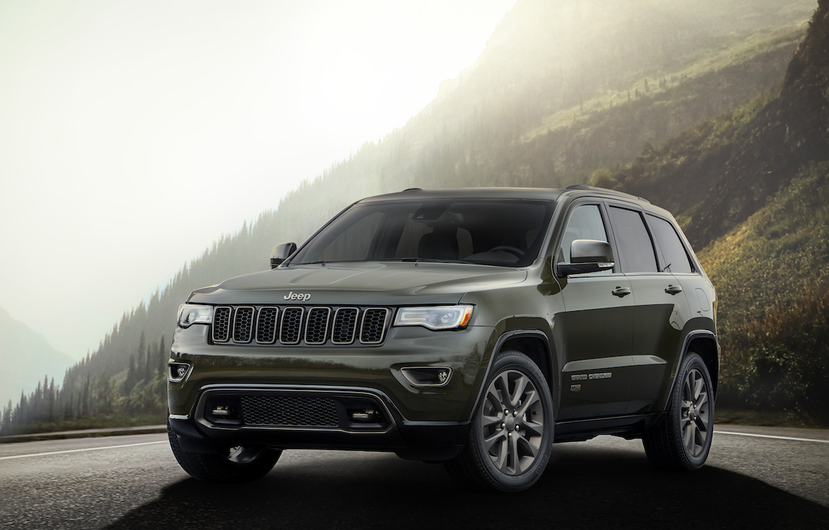 2016 Jeep Grand Cherokee Overview - The News Wheel