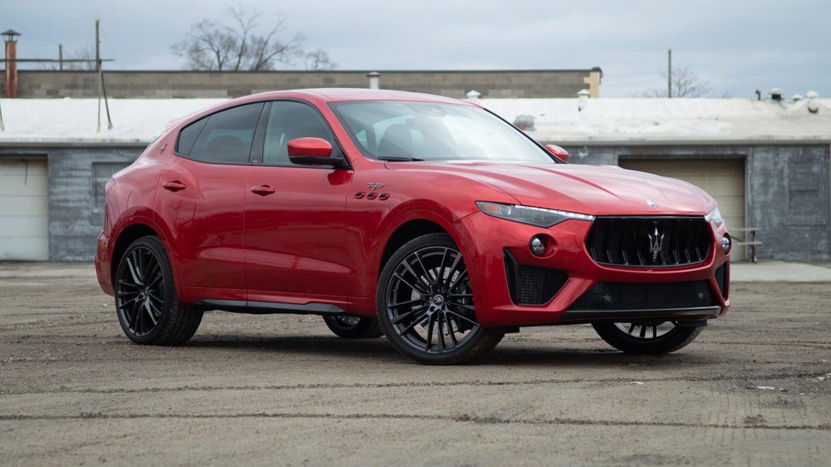 2022 Maserati Levante Trofeo Review: All About the Extremes - CNET