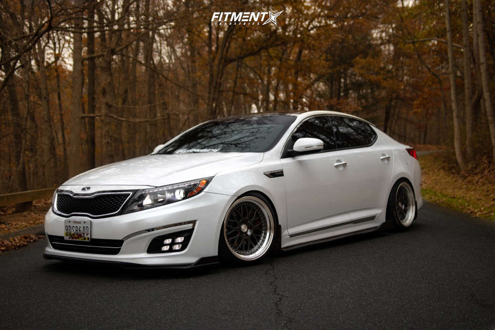 2015 Kia Optima SX Turbo with 18x9.5 ESR Sr01 and Toyo Tires 215x40 on  Coilovers | 844442 | Fitment Industries