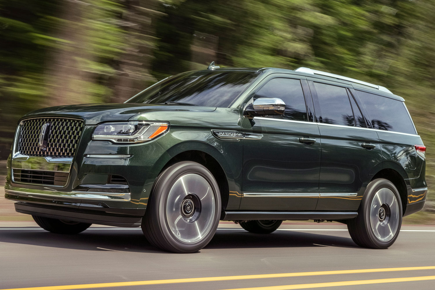 2022 Lincoln Navigator Reviews, Price, MPG and More | Capital One Auto  Navigator