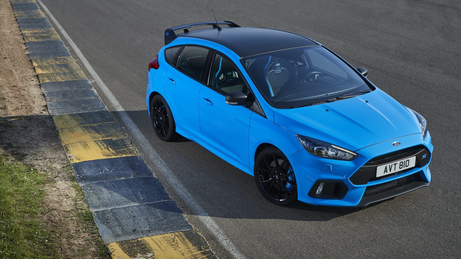 The Ford Focus RS Has Officially Been Killed by Europe's Strict Emissions  Rules