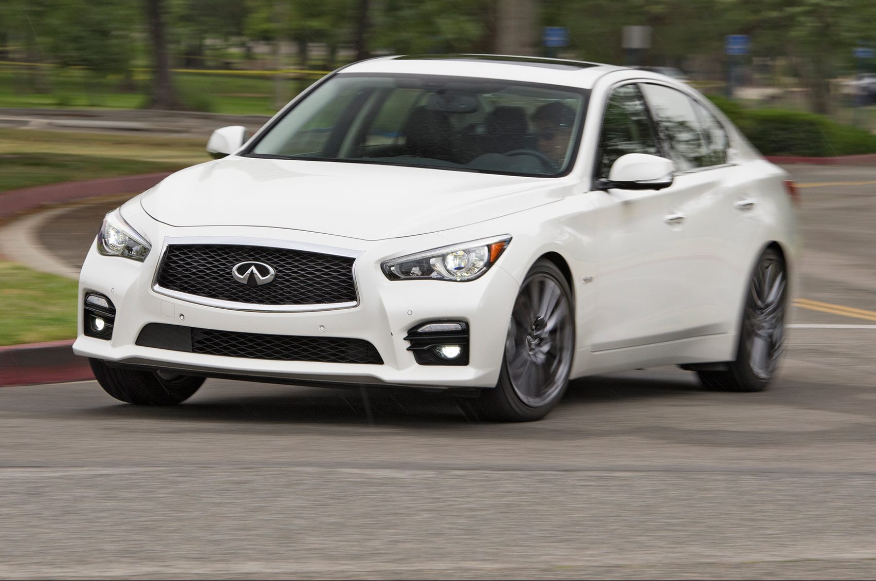 2016 Infiniti Q50 Red Sport 400 First Test: Track-Testing the Most Powerful  Q50