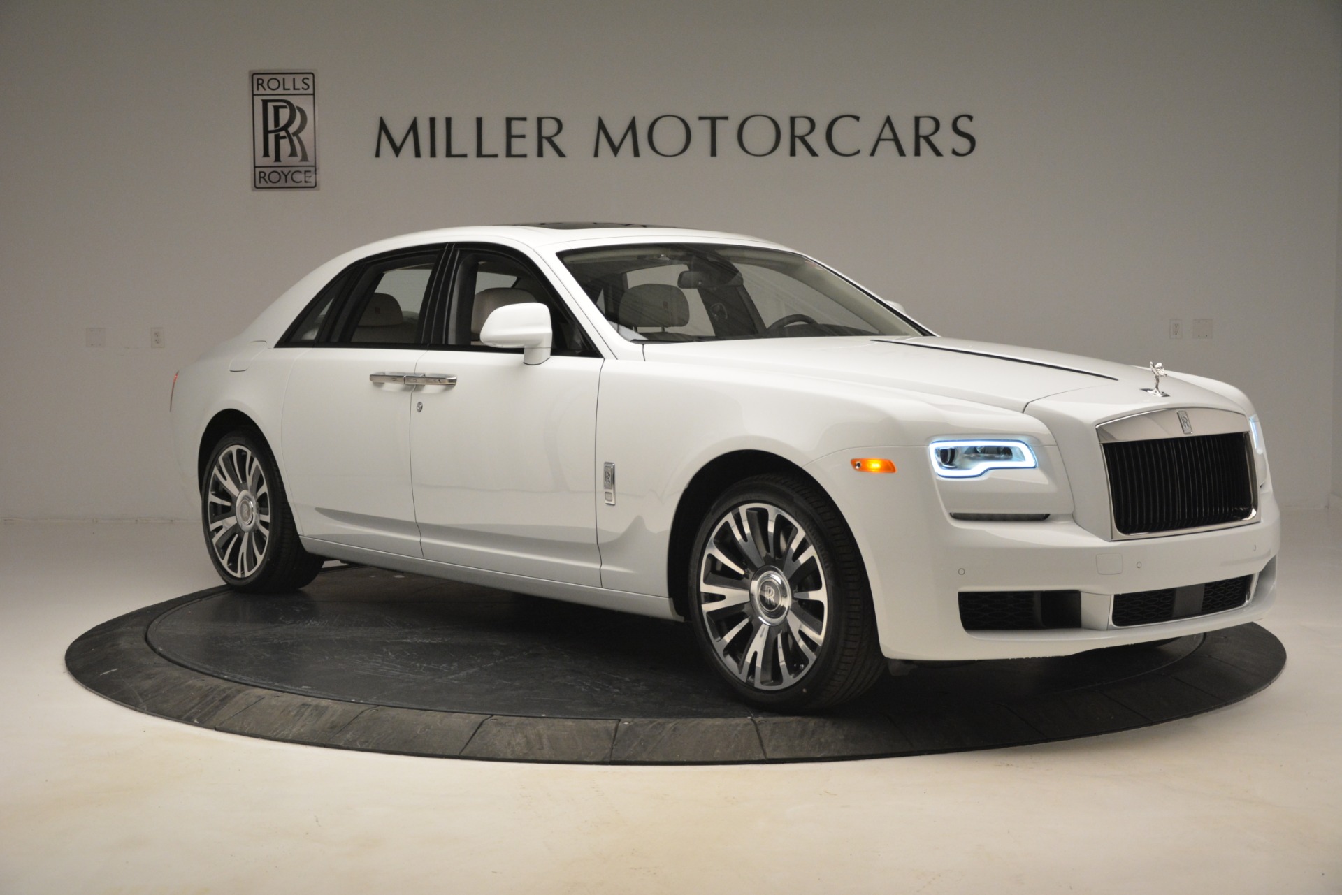 Pre-Owned 2019 Rolls-Royce Ghost For Sale (Special Pricing) | Pagani of  Greenwich Stock #8212
