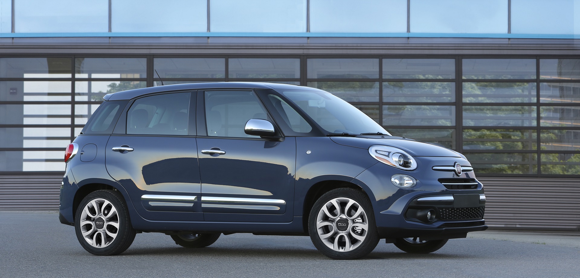 2018 FIAT 500L Review, Ratings, Specs, Prices, and Photos - The Car  Connection