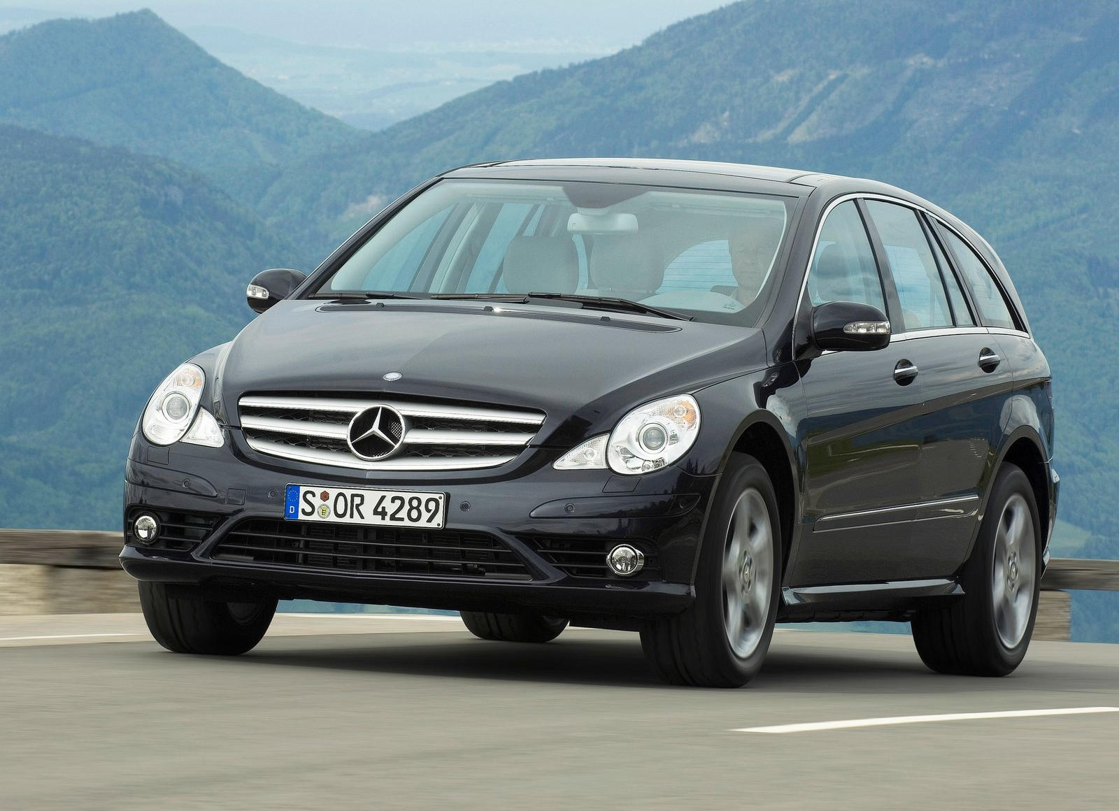 2008 Mercedes-Benz R-Class: Review, Trims, Specs, Price, New Interior  Features, Exterior Design, and Specifications | CarBuzz