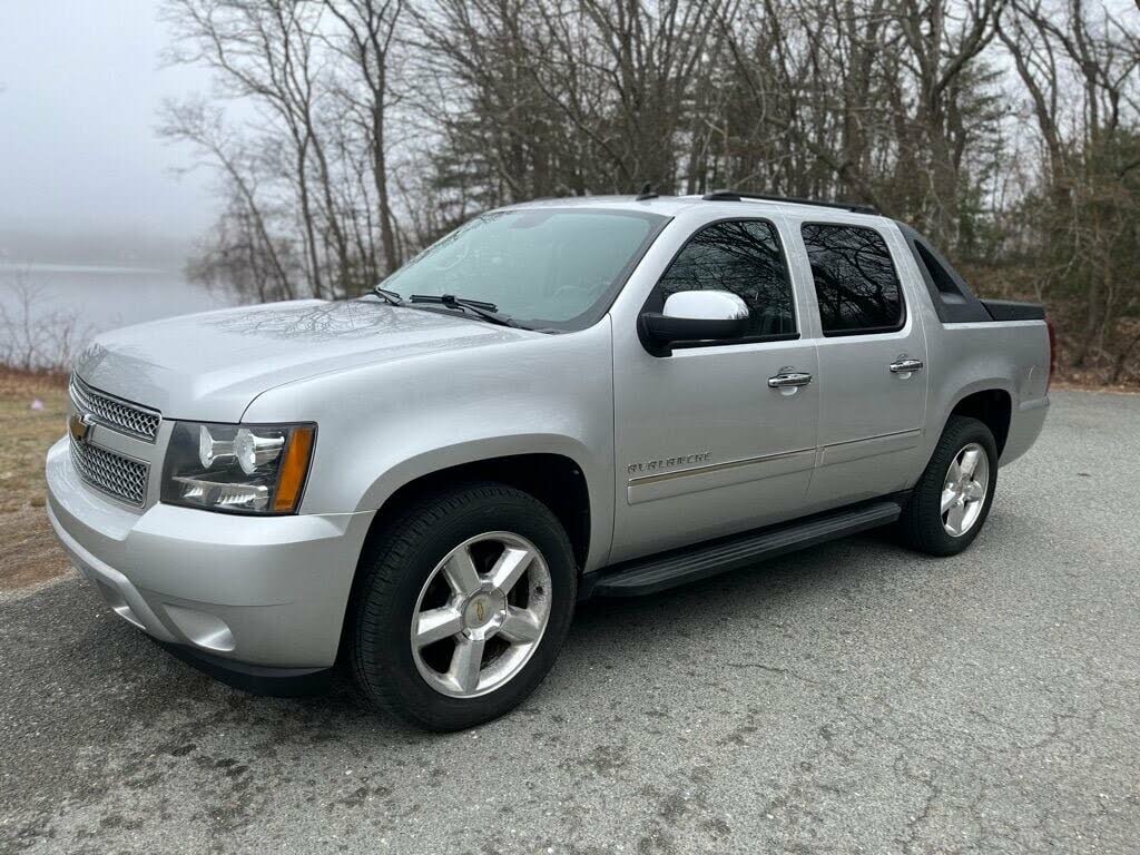 Used 2010 Chevrolet Avalanche LTZ for Sale Right Now - CarGurus