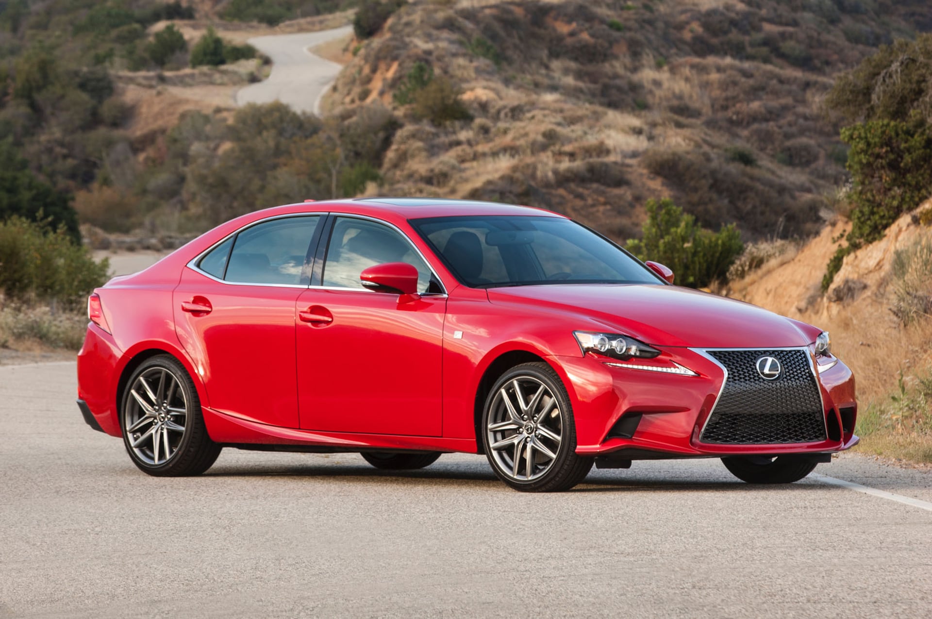 2016 Lexus IS 200t EPA-Rated at 22/33 MPG