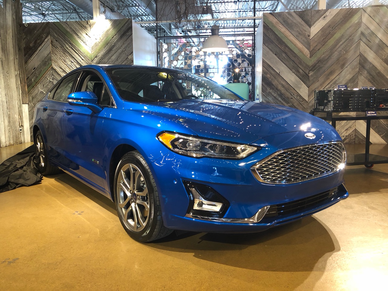 2019 Ford Fusion Energi plug-in hybrid gets 25 miles from revised battery