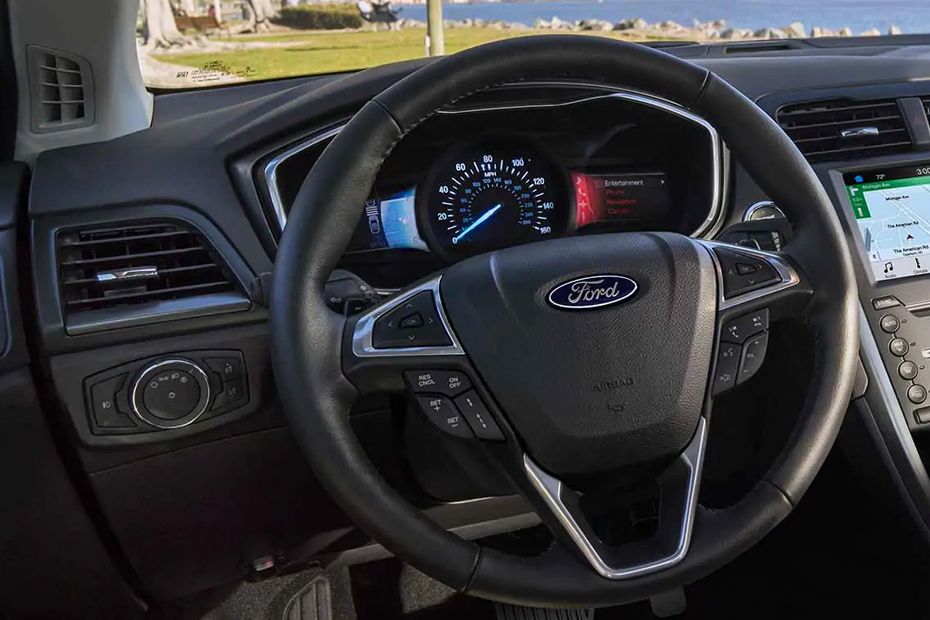 Ford Fusion 2023 Images - View complete Interior-Exterior Pictures |  Zigwheels