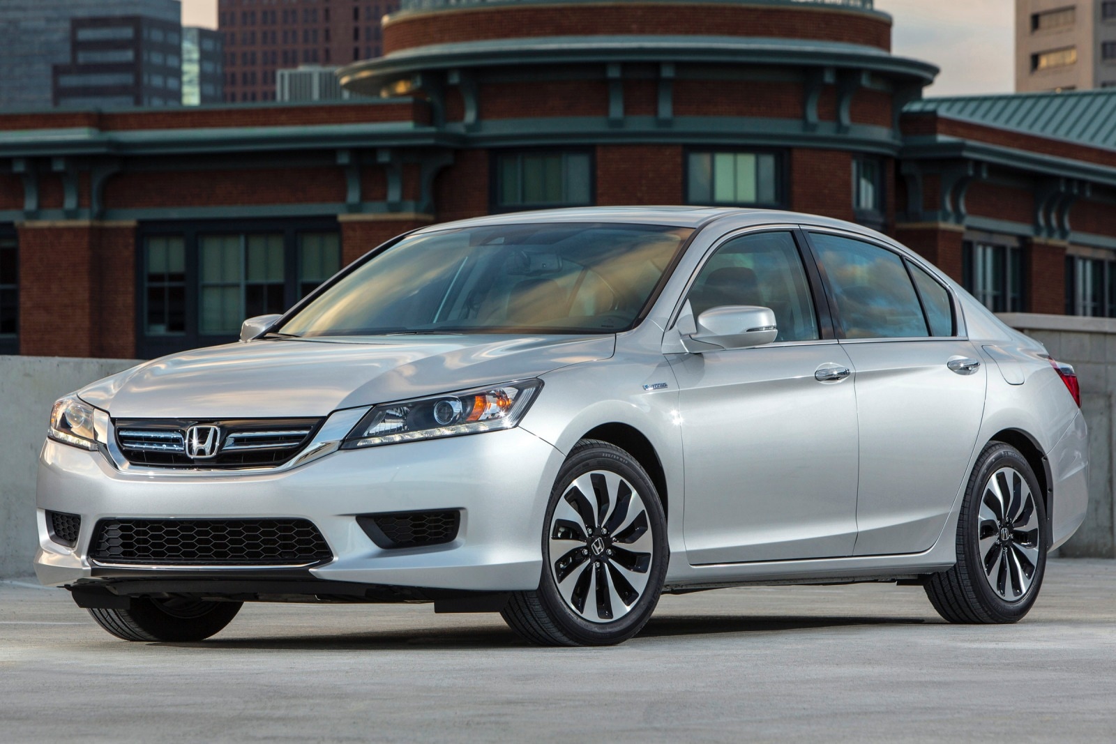 2015 Honda Accord Hybrid Review & Ratings | Edmunds