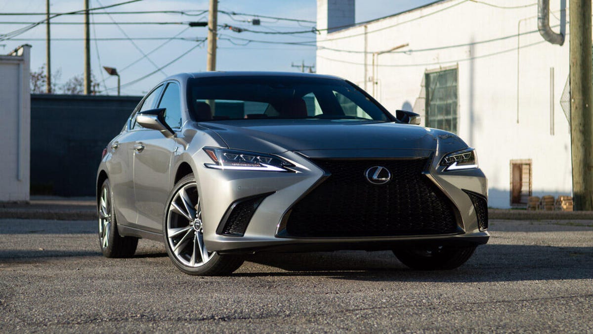2020 Lexus ES 350 F Sport review: Aiming younger - CNET