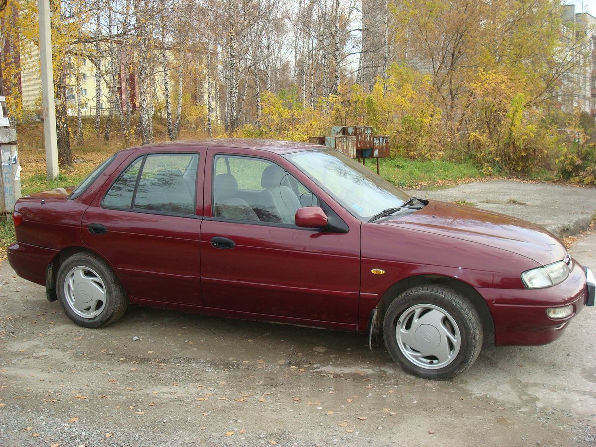 Kia Sephia 97 года в Бердске, Зимой не эксплуатировалась, только гаражное  хранение, ездили очень аккуратно, бензин, седан, комплектация 1.5 MT  SLX/GTX, цвет бордовый