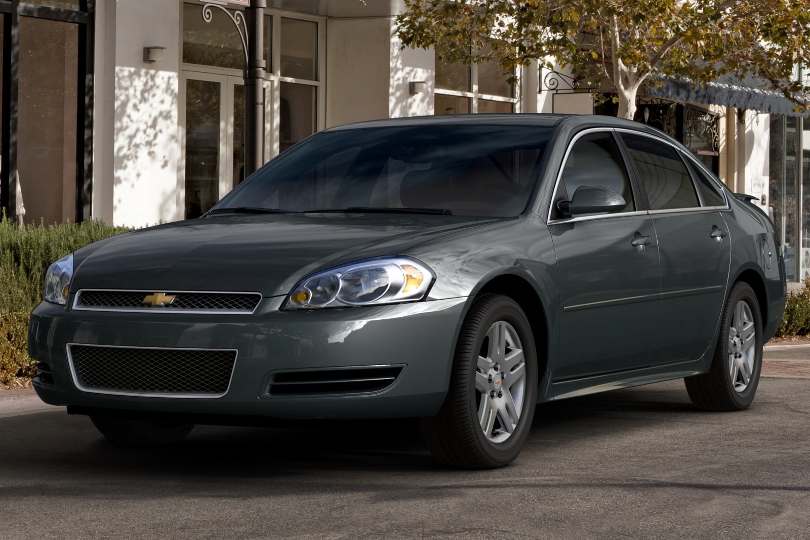 2013 Chevy Impala Review & Ratings | Edmunds