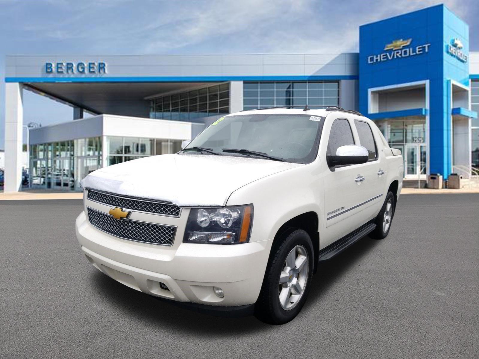 Pre-Owned 2012 Chevrolet Avalanche 4WD Crew Cab LTZ Crew Cab Pickup in  Grand Rapids #PL31416 | Berger Chevrolet, Inc.