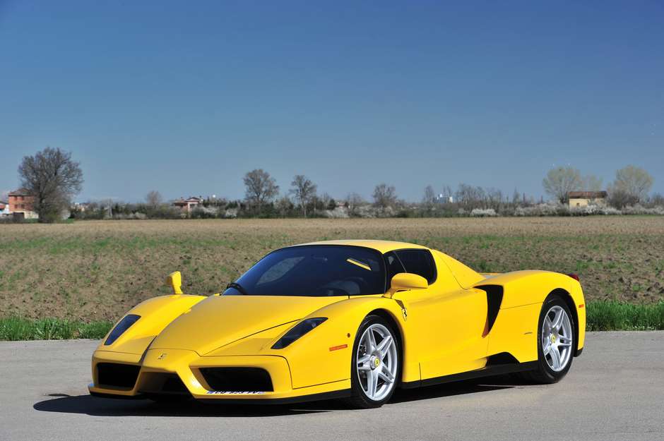Goodwood - Decisions, decisions ... Ferrari F40, or Enzo?