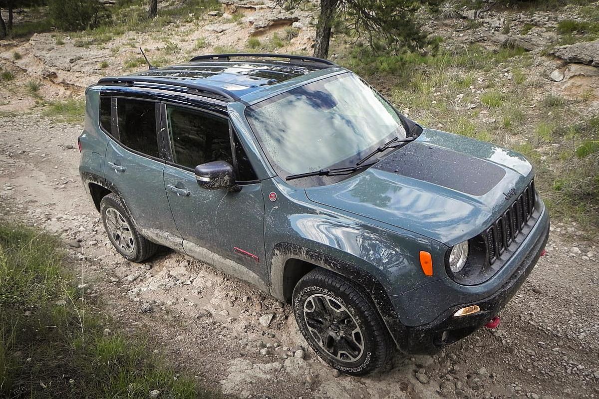Review: 2016 Jeep Renegade Trailhawk is as trail-ready as its name implies