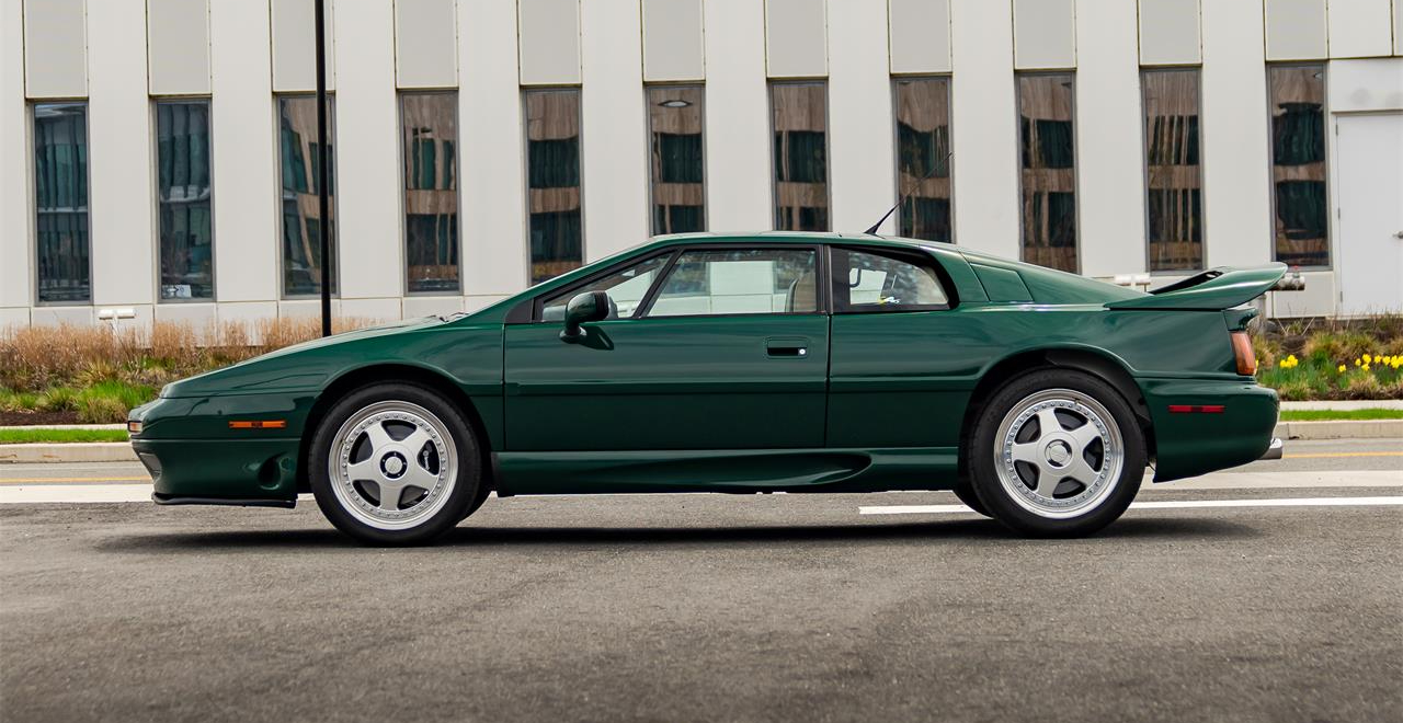 Pick of the Day: 1995 Lotus Esprit S4S | ClassicCars.com Journal
