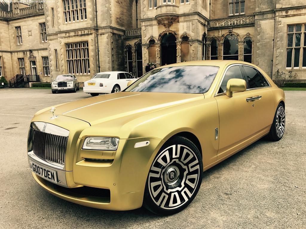 This gold Rolls-Royce Ghost is on sale for £117,995 - but you can only buy  it with BITCOIN | The Sun