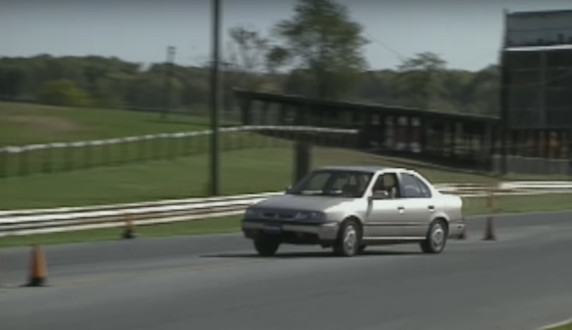 VIDEO: The Infiniti G20 was trapped by its luxury badge | Japanese  Nostalgic Car