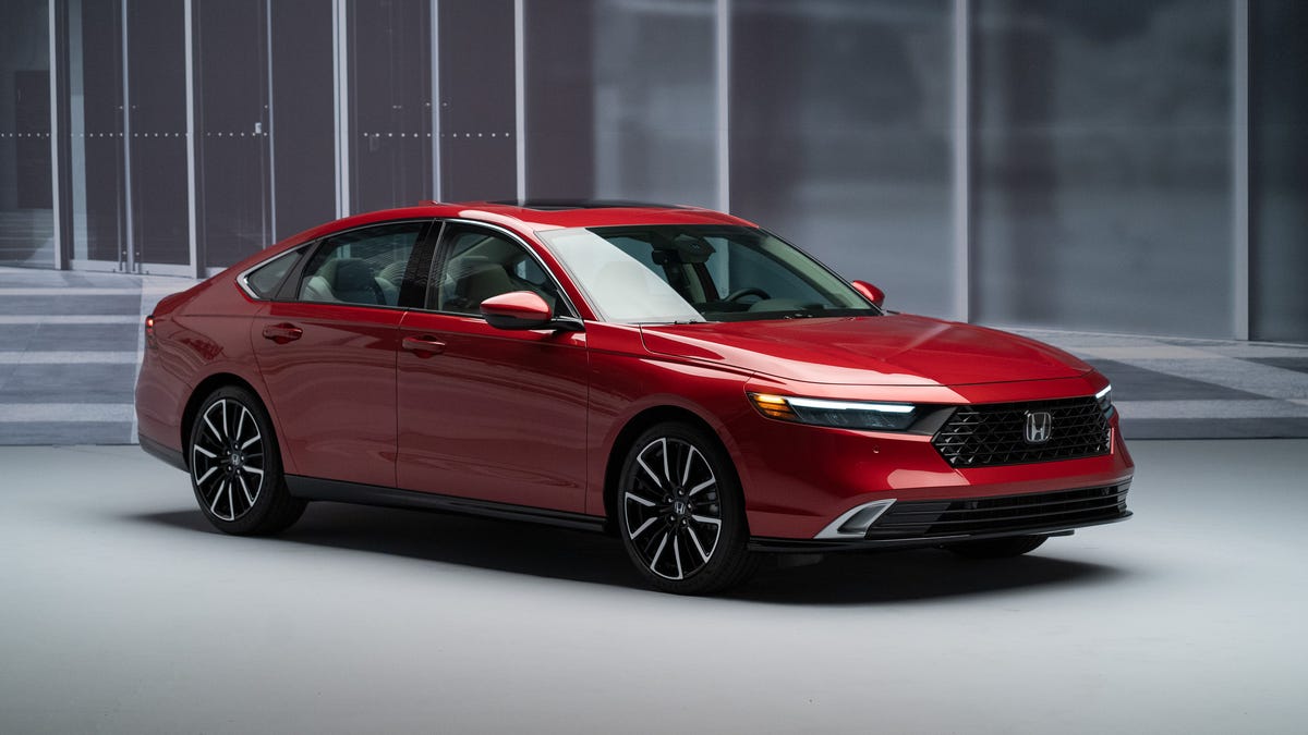 2023 Honda Accord Debuts Hybrid Updates, Google-Powered Dashboard Tech -  CNET